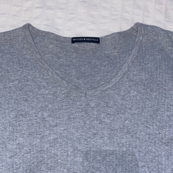 Brandy Melville cropped t-shirt - Picture 2 of 4